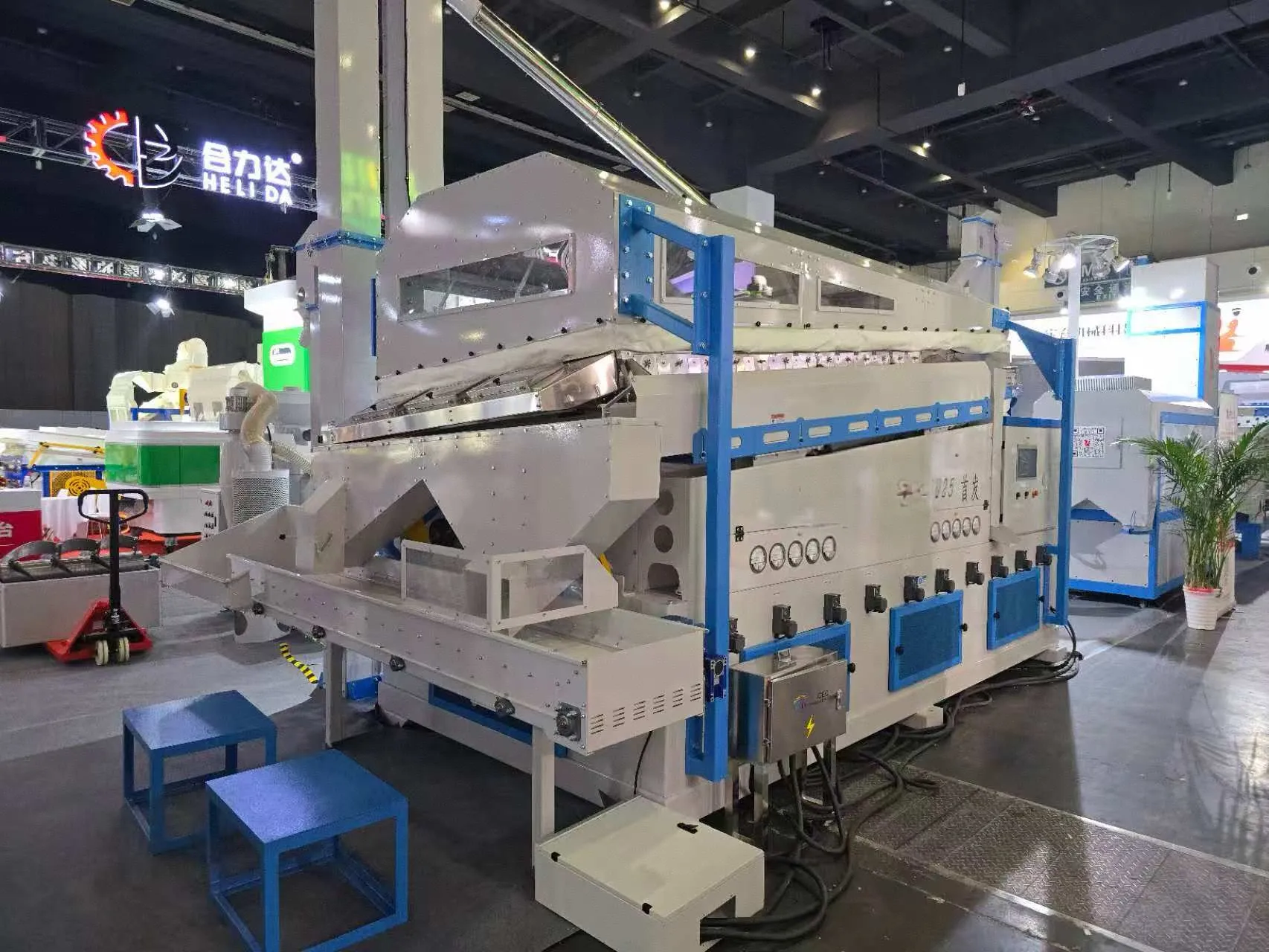 Beibu Machinery was invited to participate in the 2025 Henan Summer Seed Information Exchange and Product Exhibition