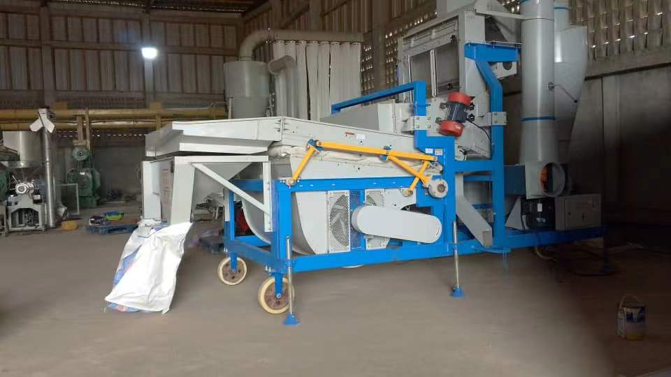Soybean Cleaning Machine installed in Benin-Hebei Beibu Machinery Technology Co.,LTD