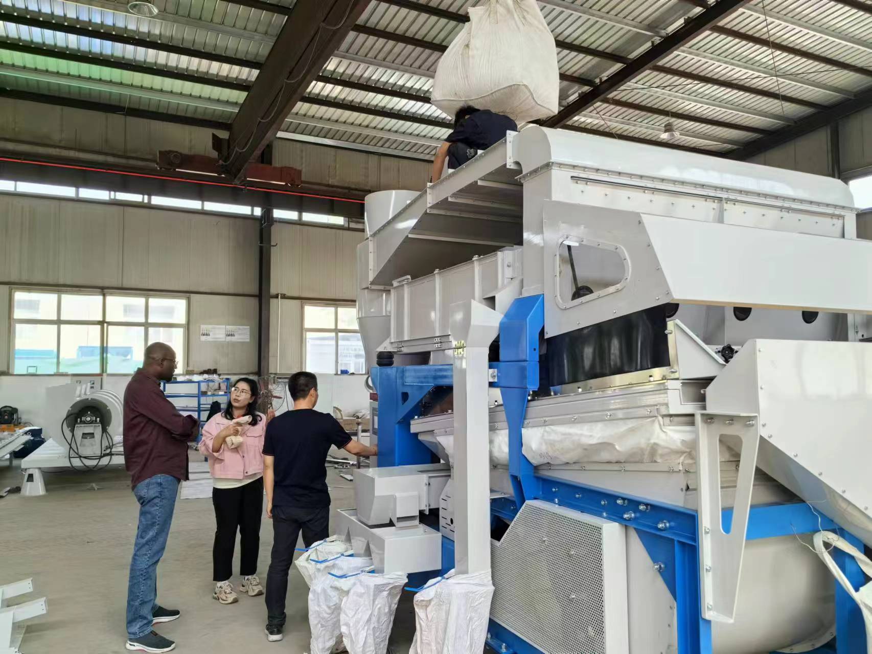 Warmly welcome Nigerian customers to visit-Beibu Machinery