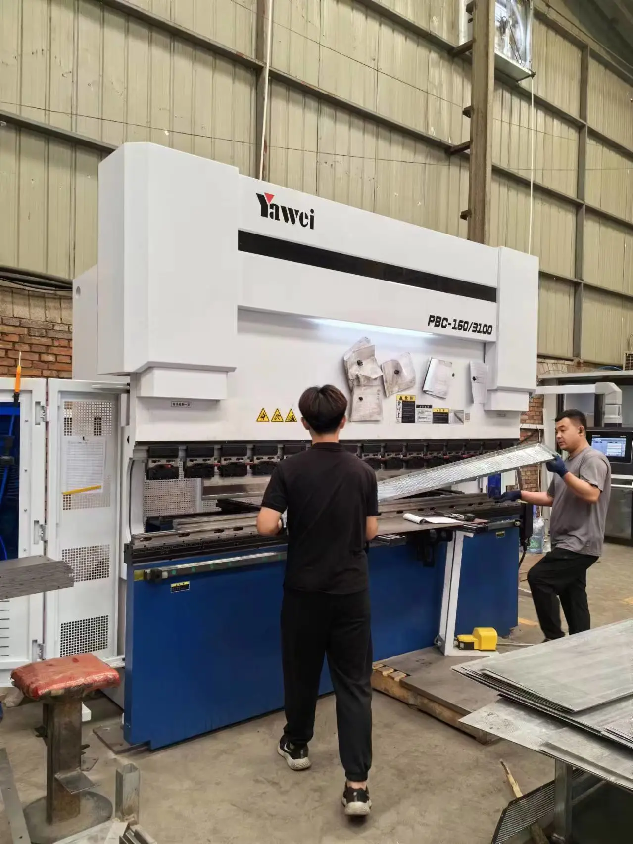 Beibu Machinery CNC bending machine installation and commissioning completed