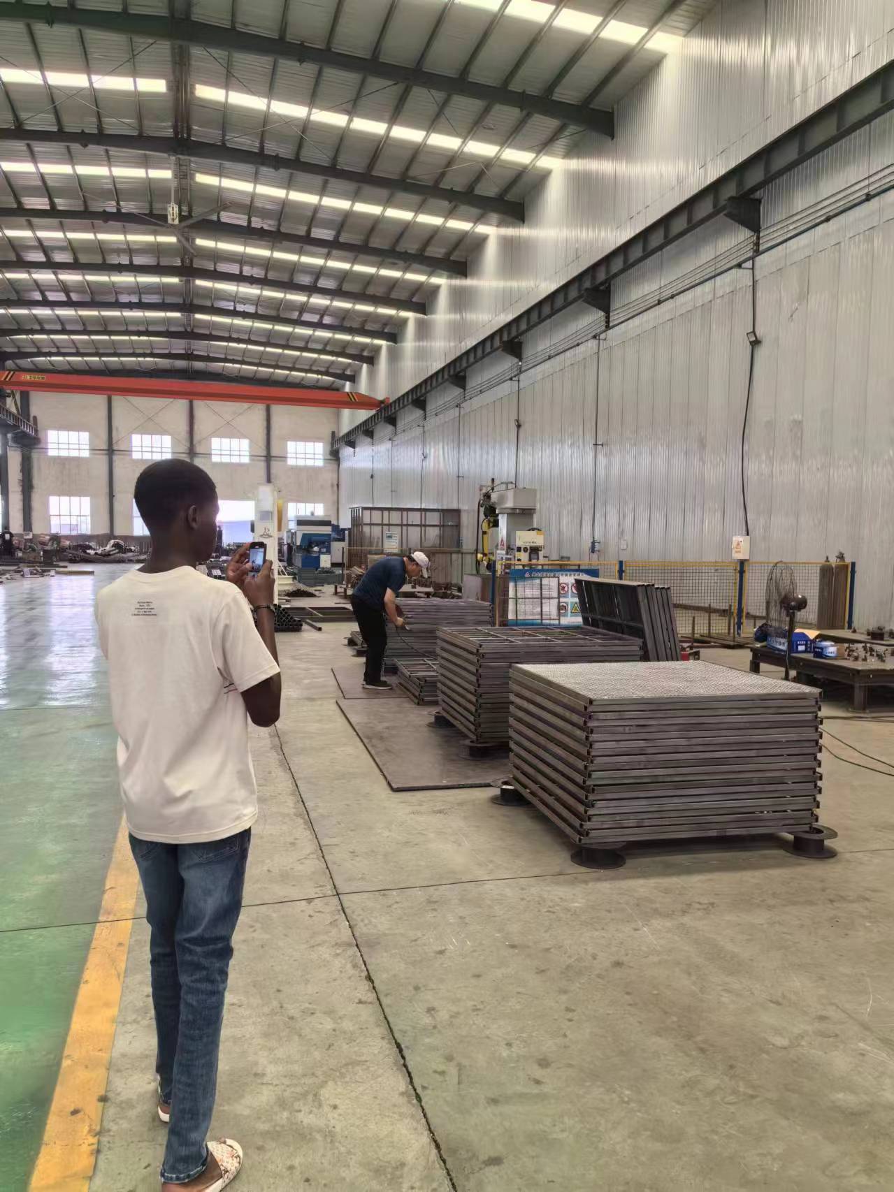 African customers inspect Beibu Machinery Production Technology