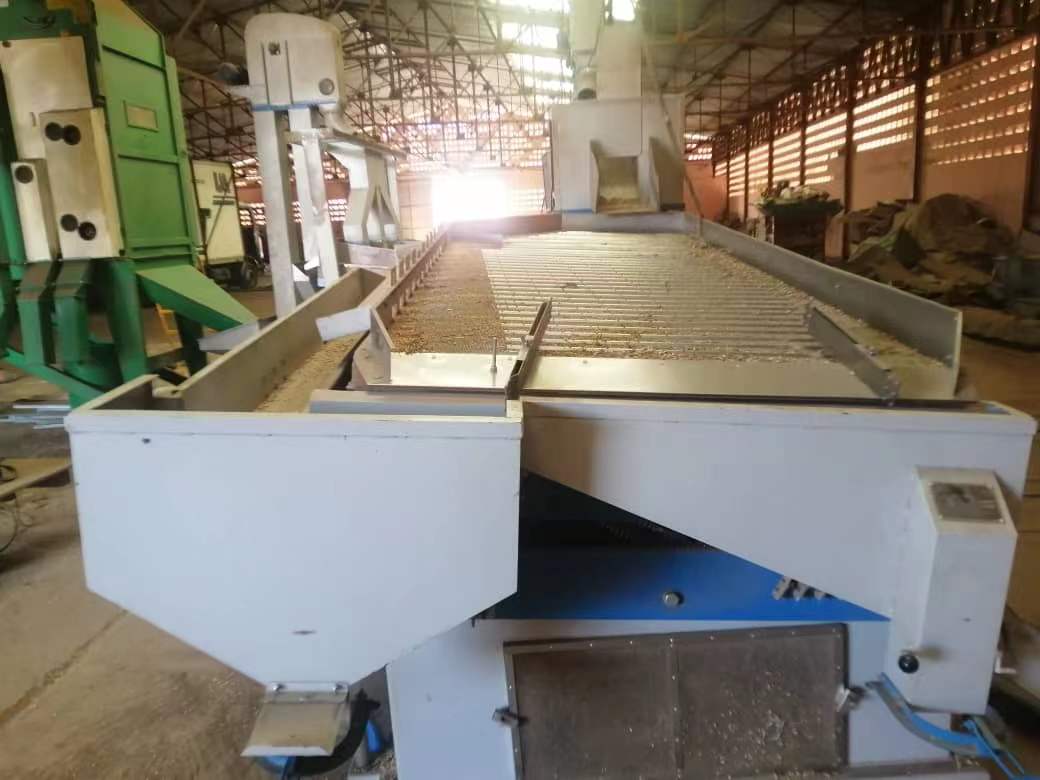 Soybean Fine Cleaning Machine Gravity Separator-Hebei Beibu Machinery Technology Co.,LTD