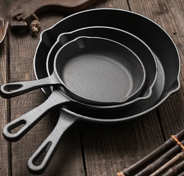 Versatile Cooking with the Cast Iron Wok