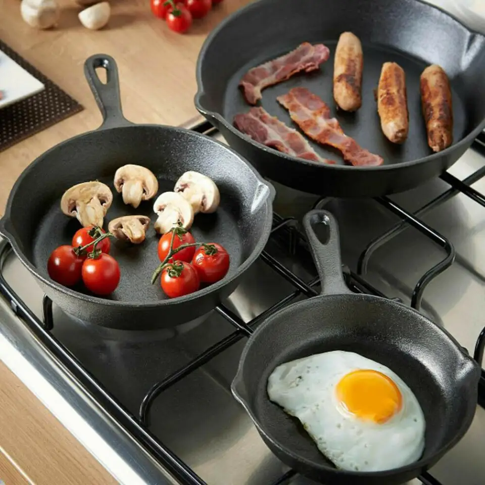different types of cast iron pans