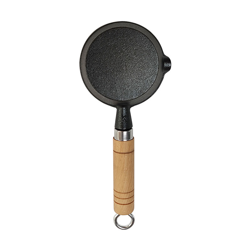 Preseasoned Cast Iron Skillet:Single Pour Nozzle Wood Handle
