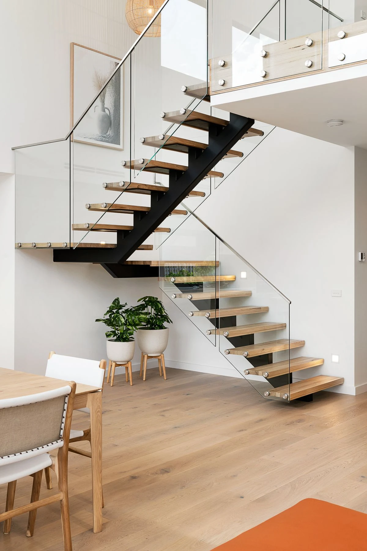 Solid Wood Led Light Floating Staircase Invisible Steel Stringer Stairs With Tempered Glass Railing