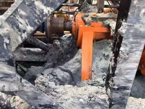 Underwater dredging pump