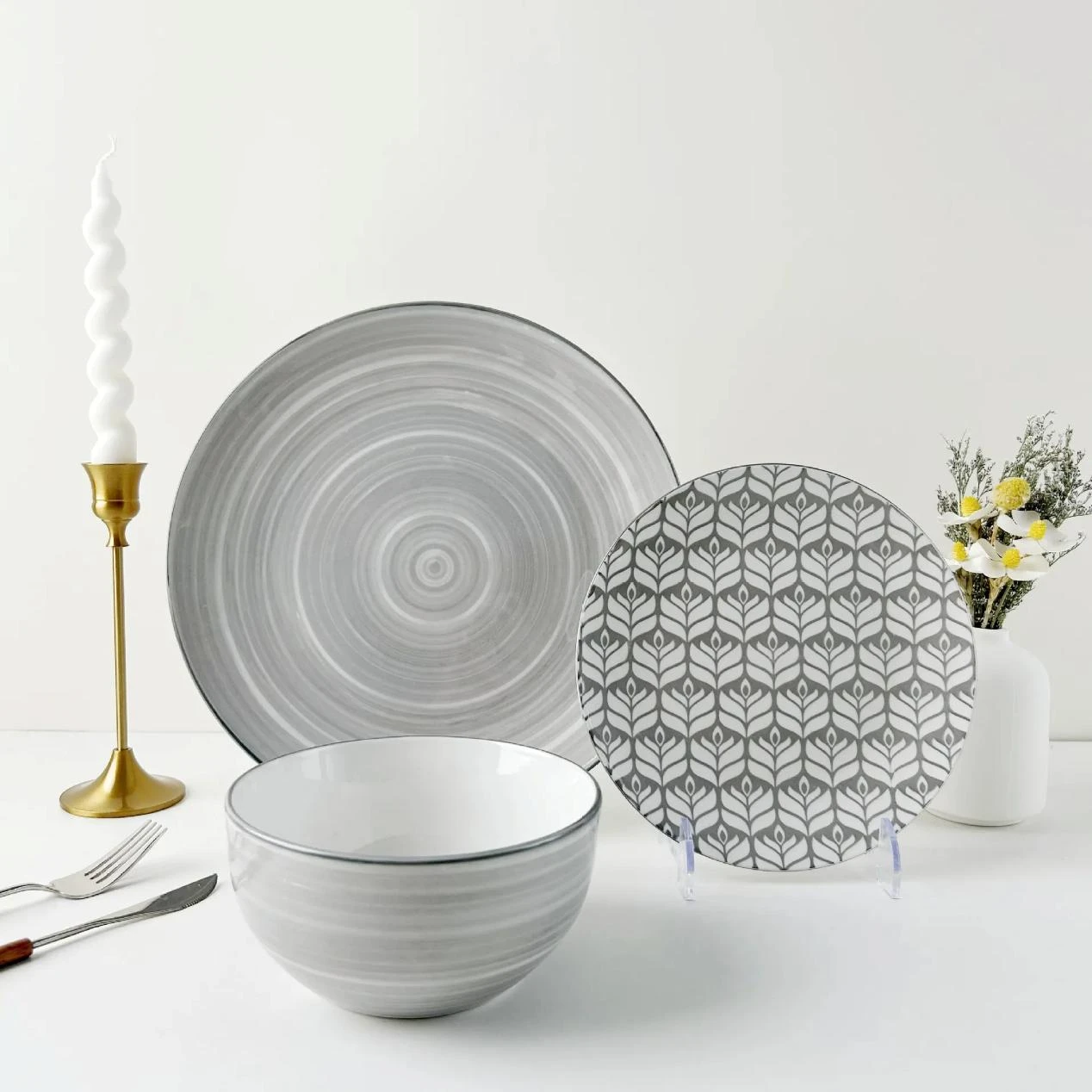 The Essential Everyday Ceramic Plate Set: Where Durability Meets Elegance
