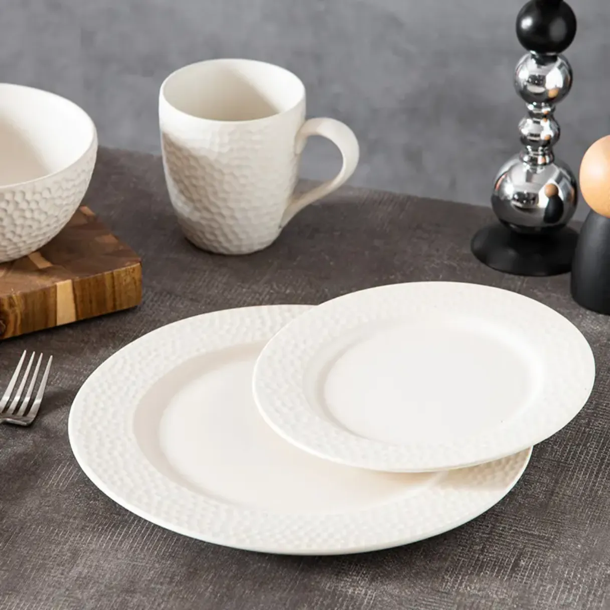 porcelain dinner set