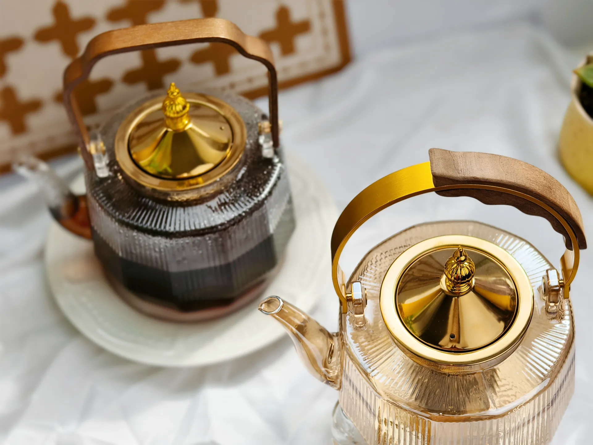 1L heat resistant glass tea pot Wooden Handle Wooden with Stainless Steel Handle Stainless Steel infuser