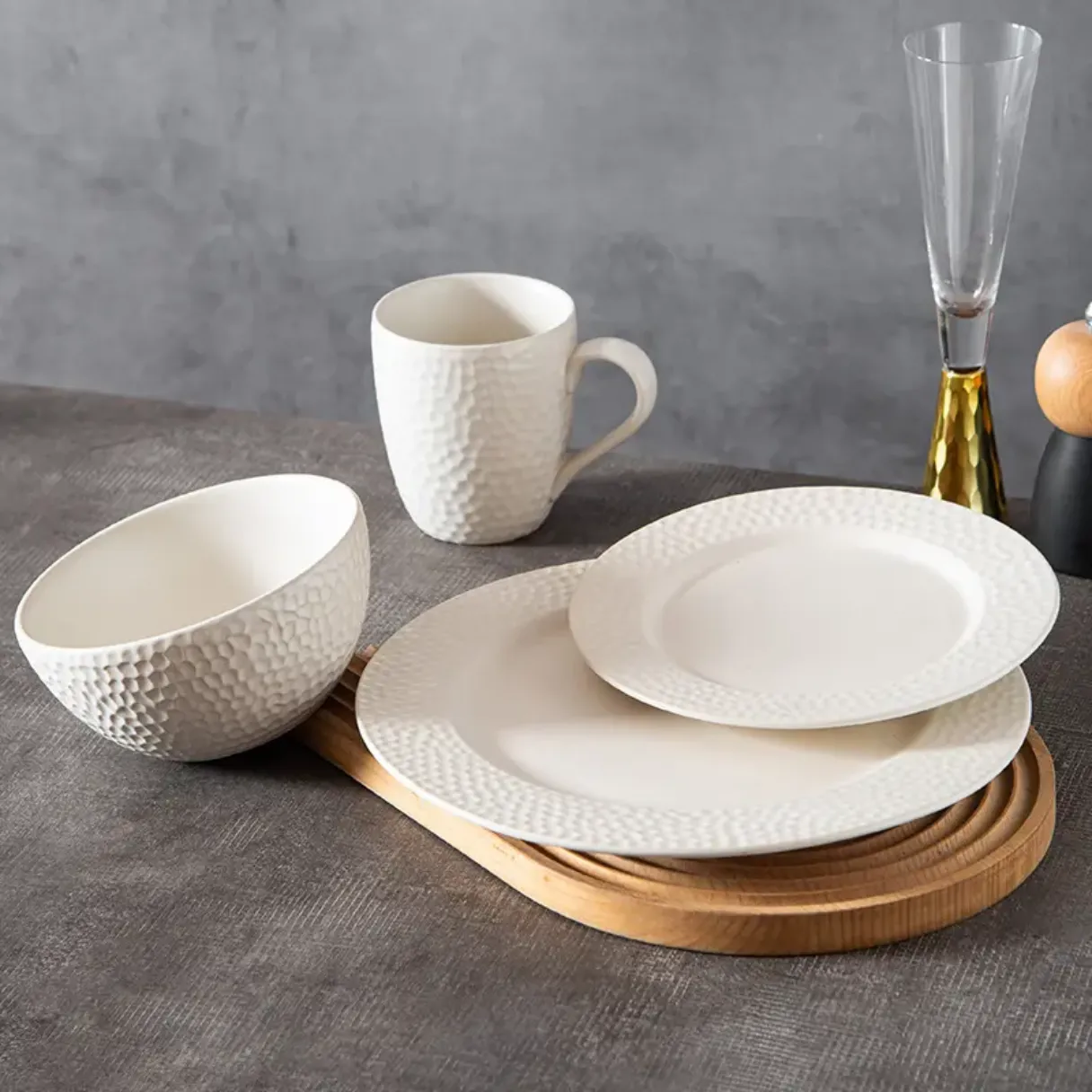 white porcelain dinner set