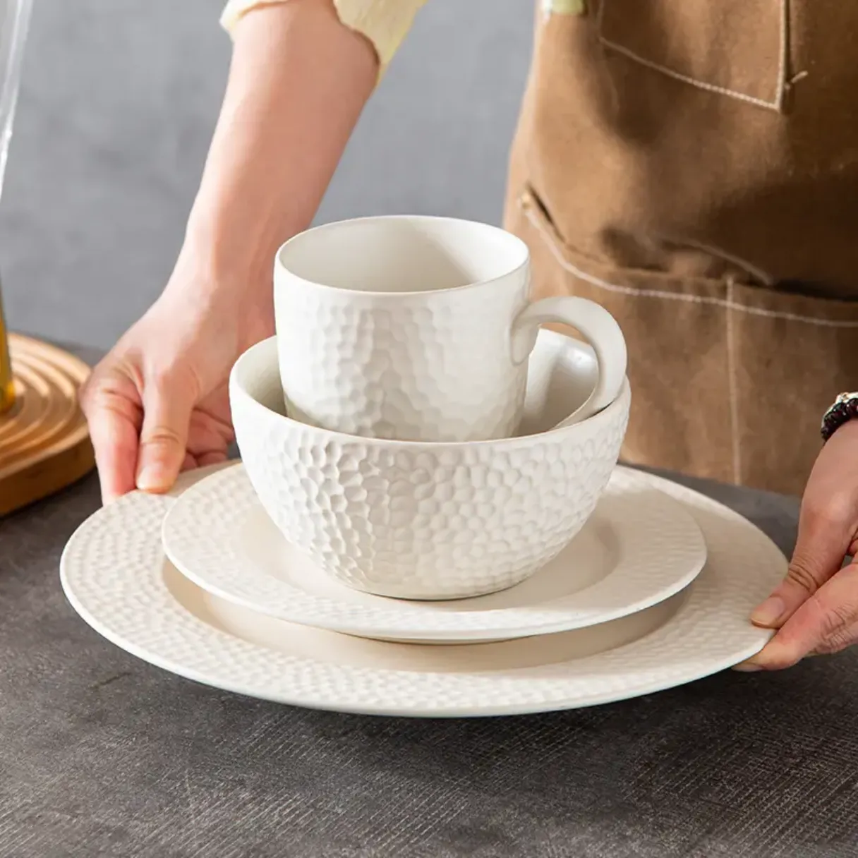 buy porcelain dinner set