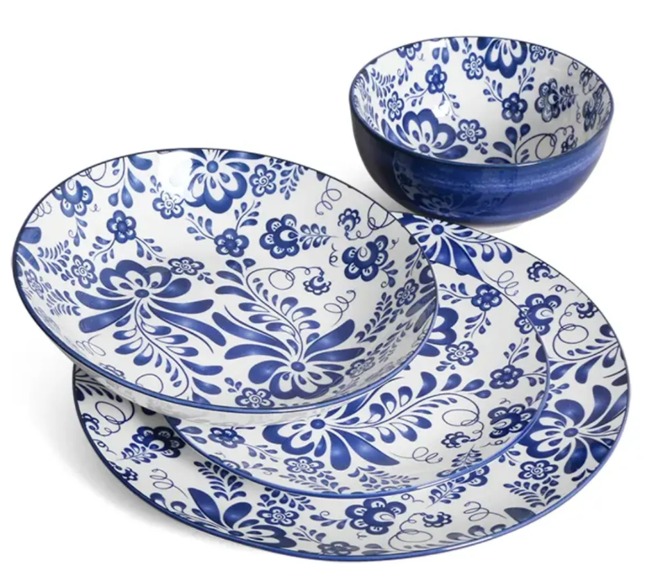 Blue Ceramic Plates Set Microwave Safety