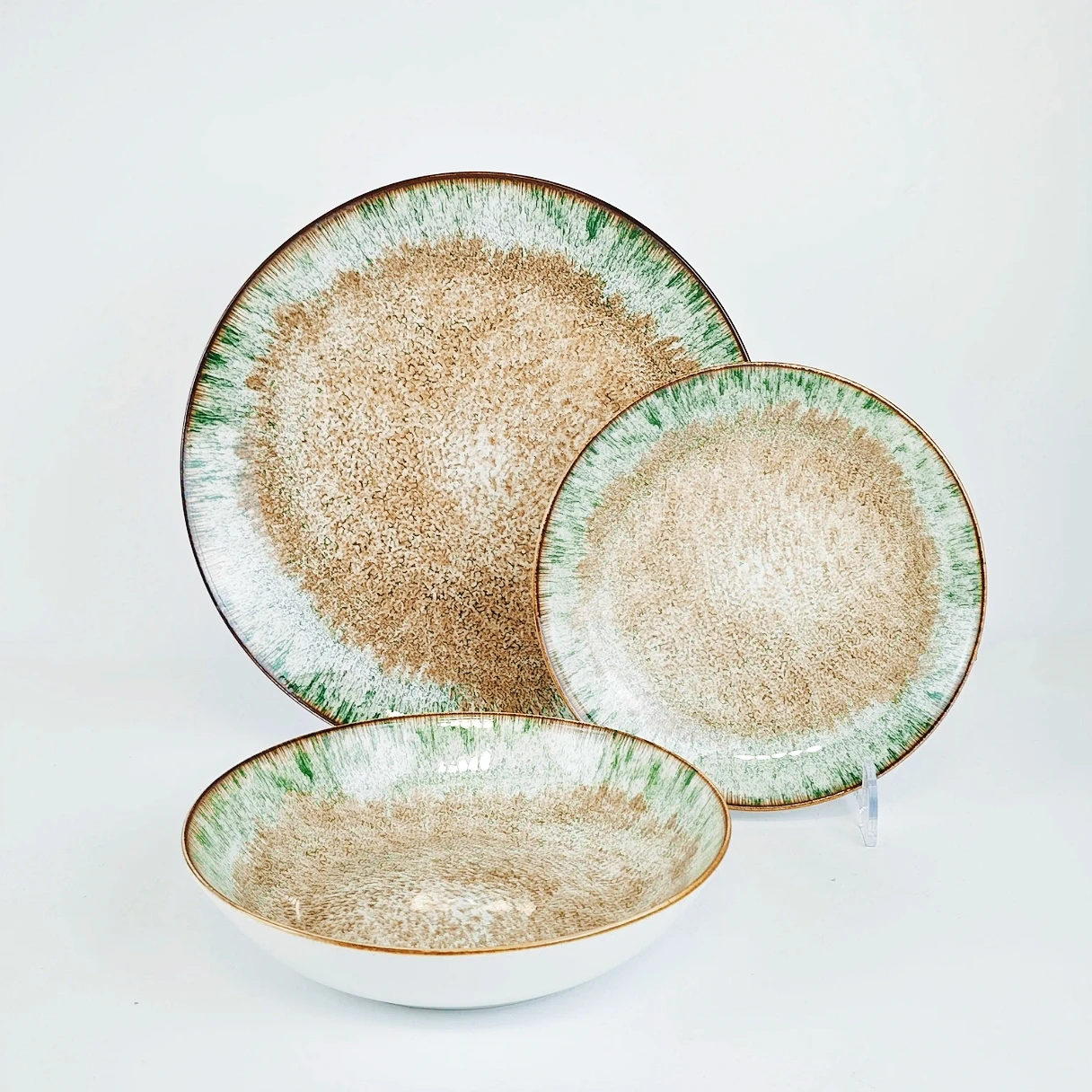 Hosting gatherings with a Stunning Reactive Glaze Plate Set