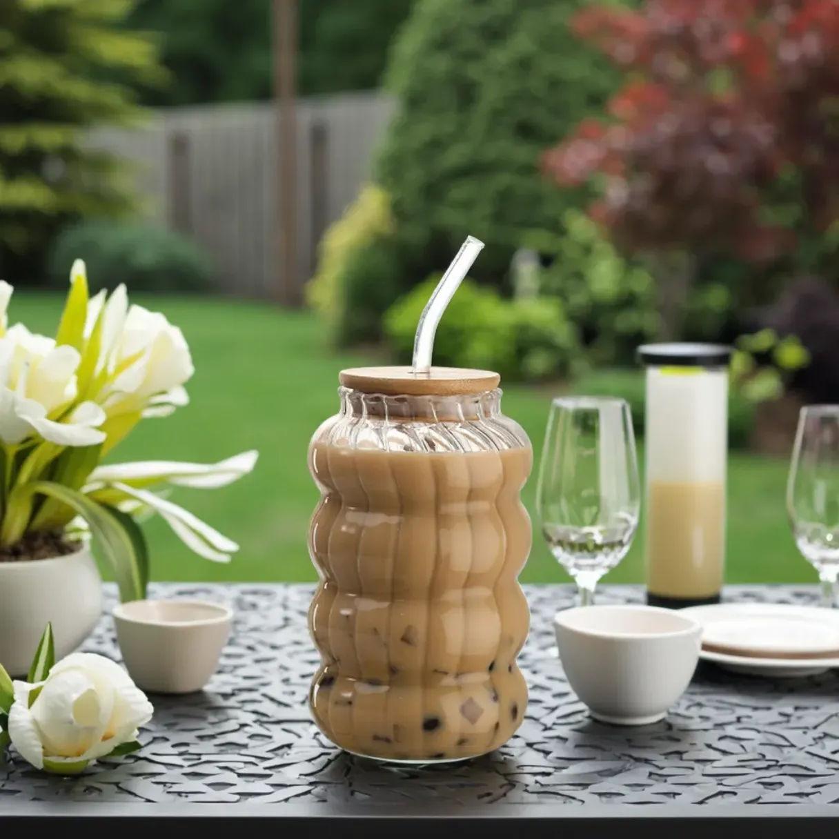 Heat Resistant Coffee Juice Cold Drink borosilicate glass cup with glass straw and bamboo lid