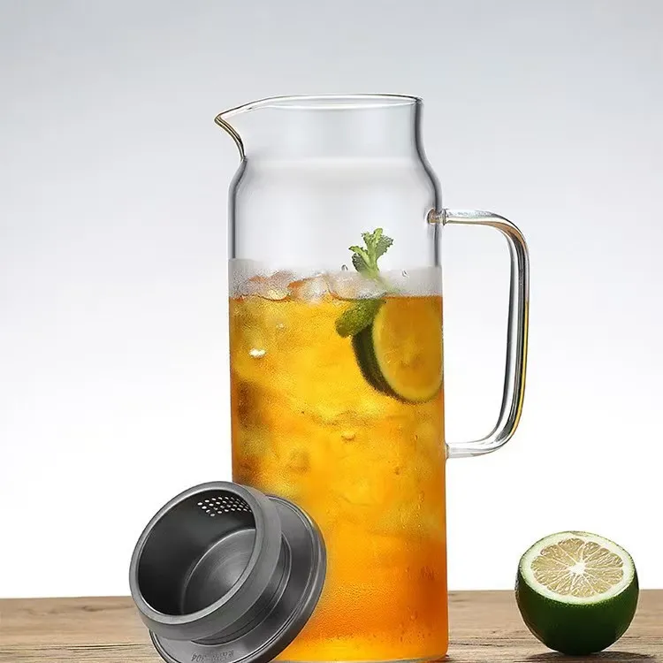 1.5L Heat Resistant Customized Borosilicate Glass Cold Water Jug Pitcher with Metal Lid