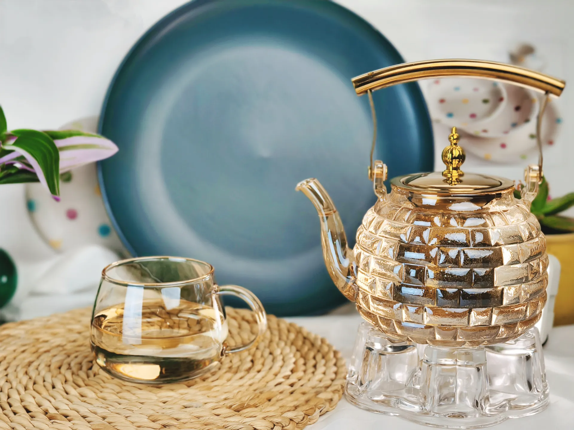 1L golden tea pot with stainless steel handle and infuser 1L golden tea pot with stainless steel handle and infuser