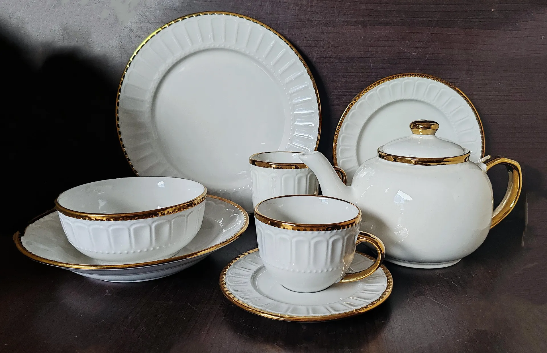 Embossed solid color Tableware Dinnerware Sets Dinner Plate Sets