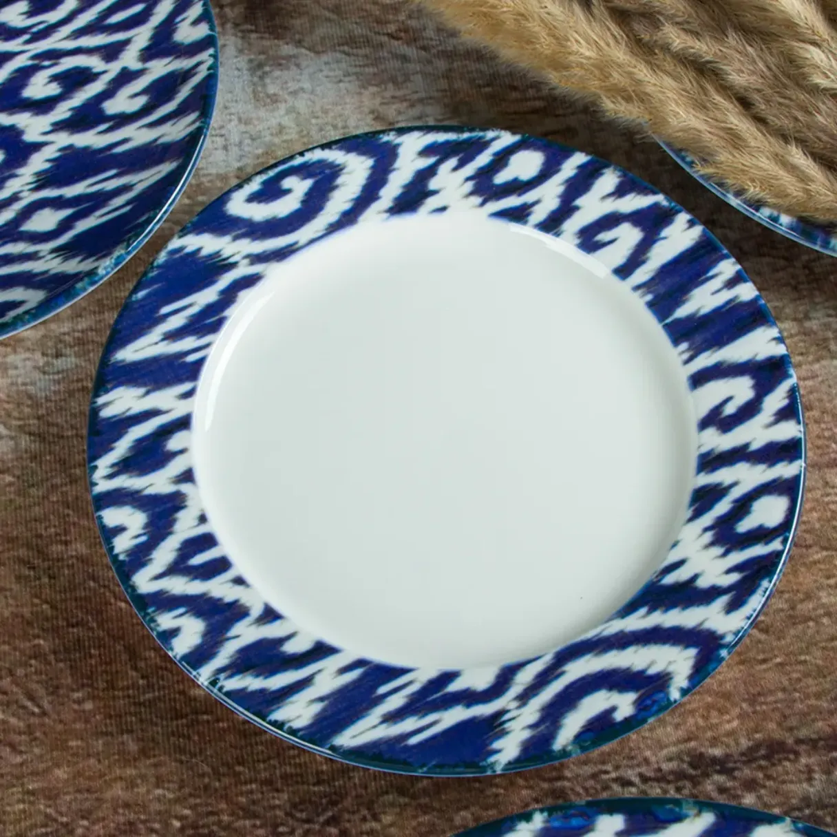 Custom Pad Print Dinner Plates | Durable, High-Quality Designs