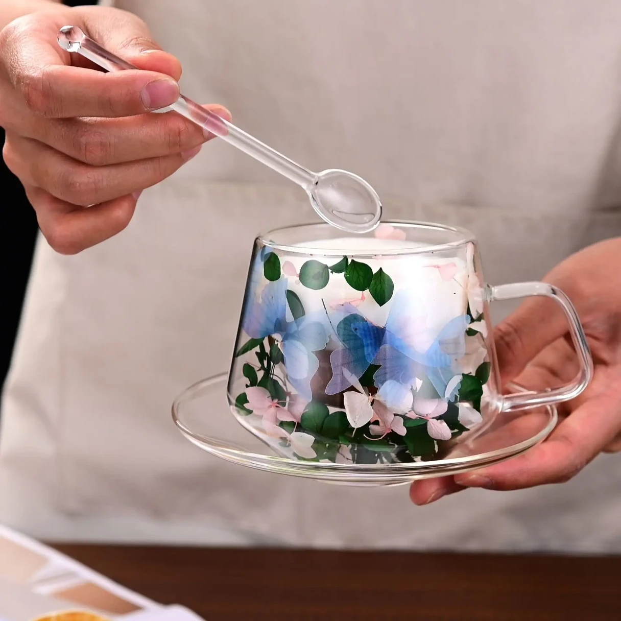 250ml dry flower double wall cup and saucer borosilicate glass