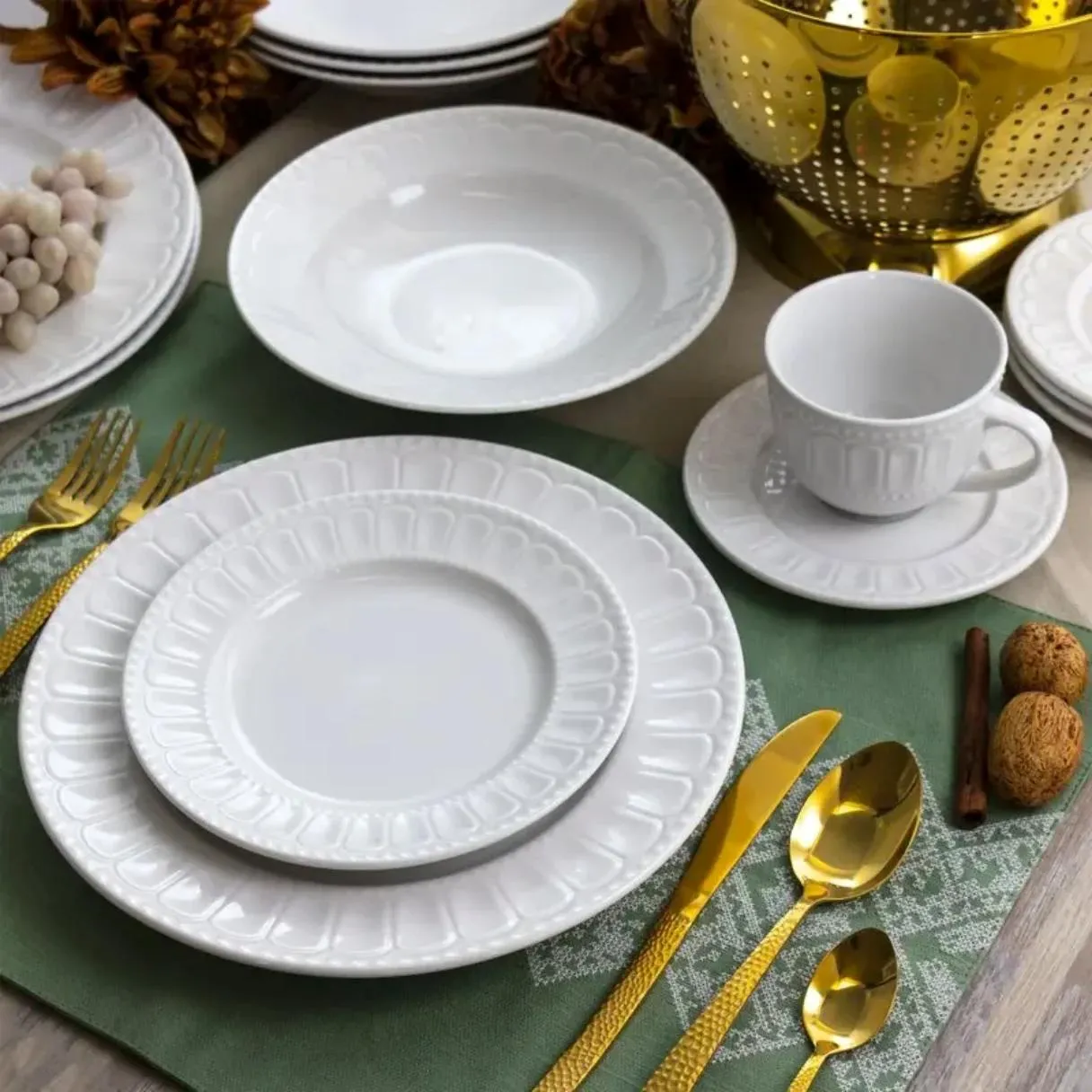 The Essential Everyday Ceramic Plate Set: Where Durability Meets Elegance
