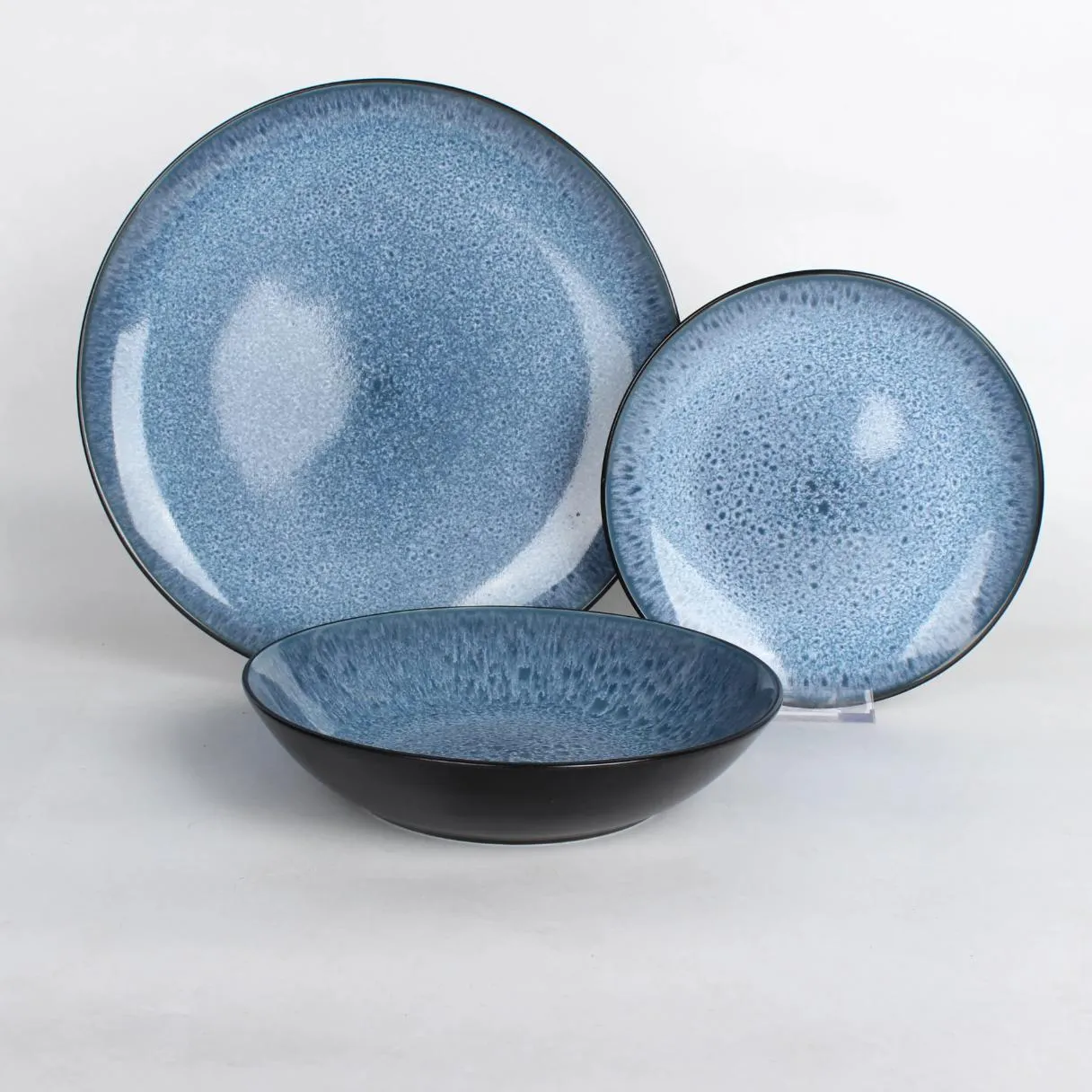 Unique Reactive Glaze Dinner Sets: Where Fire Meets Artistry