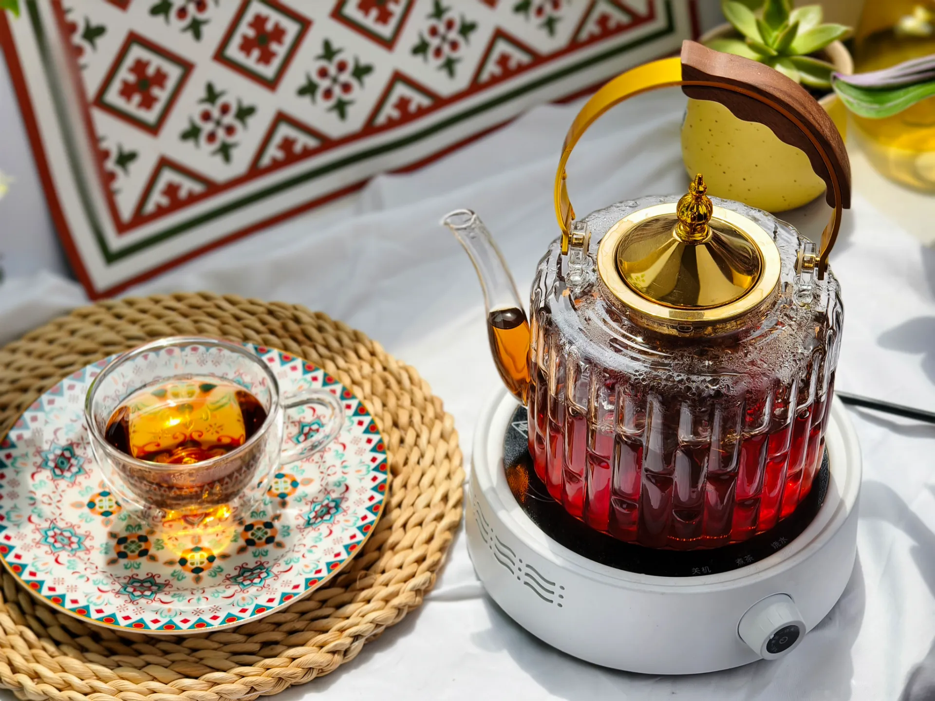 1L High-Borosilicate Glass Teapot set infuser with golden stainless steel handle and lid