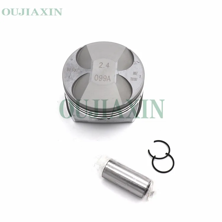 Precautions for installing the piston into the cylinder bore