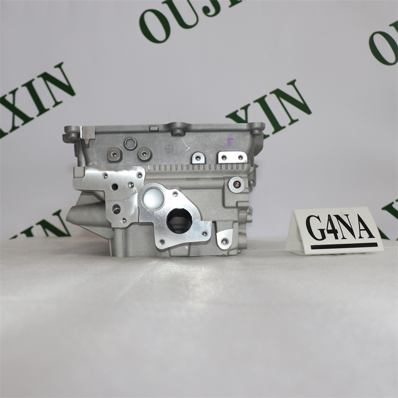 Cylinder head assembly G4NA used for Hyundai  i40  Elantra (UD) Mistra (CF)  Tucson (TL) Auto Parts 122 kW 201 Nm 2.0L