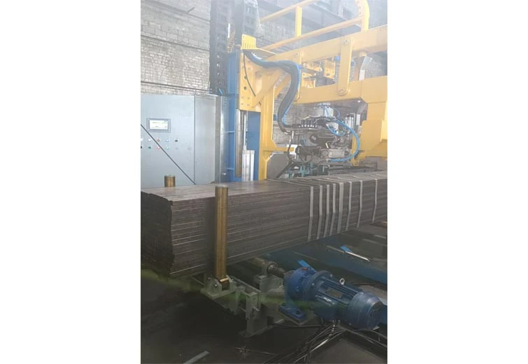 Automatic/ Manual Strapping Machine