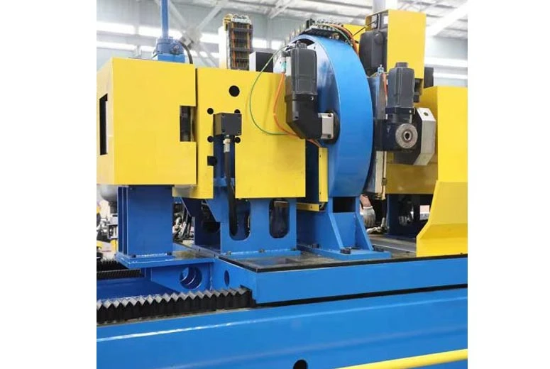 Milling type orbit double blade cutting saw