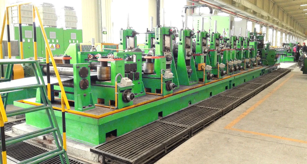 RW219 pipe mill specification:
Round tube:Φ89mm～Φ219mm
Square tube:80 x 80mm～200 x 200 mm
Wall thickness：:3.0mm～8.0mm 
Tube Length tolerance:±1.5mm
Tube mill speed:Max.35m/min
Bottom height of tube:800mm
Quick change system is available
Automatic bundle machine is optional
Cold cutting saw is available