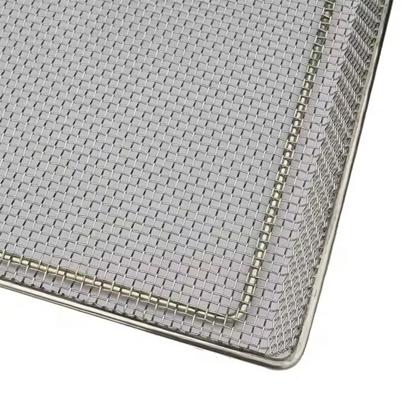 Durable Wire Mesh Cooking Tray - Stainless Steel for Baking & Grilling