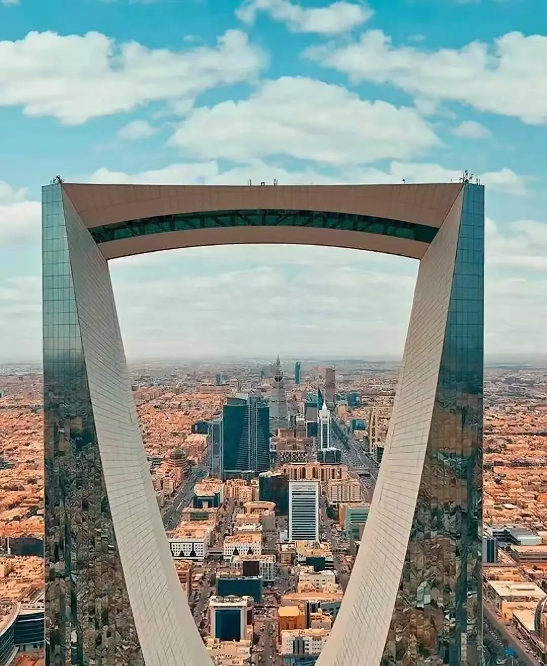 When The 50°c Heatwave In Riyadh Meets The "heat" Of Chinese Manufacturing: After Breaking The Situation With Cost - Effectiveness, How To Win The Upgrade Battle Of "localized Marketing"?