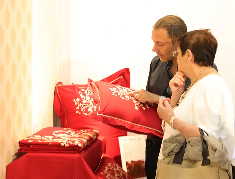 Italian Clients Visit the Company for Learning and Exchange