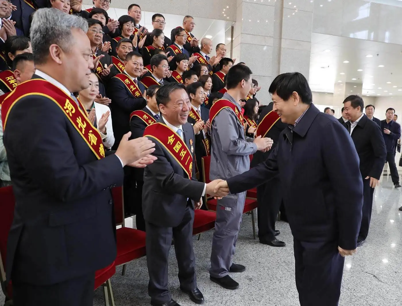 Many employees in Beiming, Changshan, were commended by the provinces and municipalities of China.