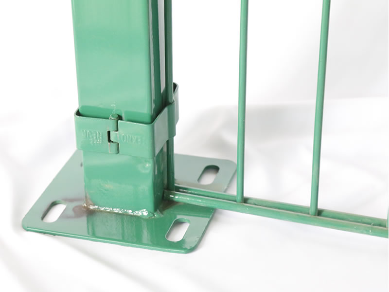 Euro fence: secure, rustproof, easy to install?