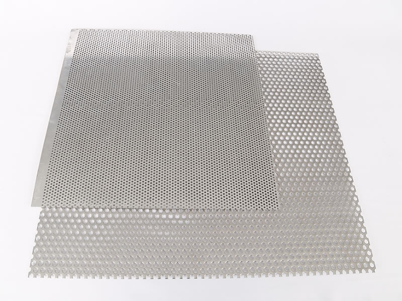 Perforated Mesh: Durable Metal Screens for Filtration & Design