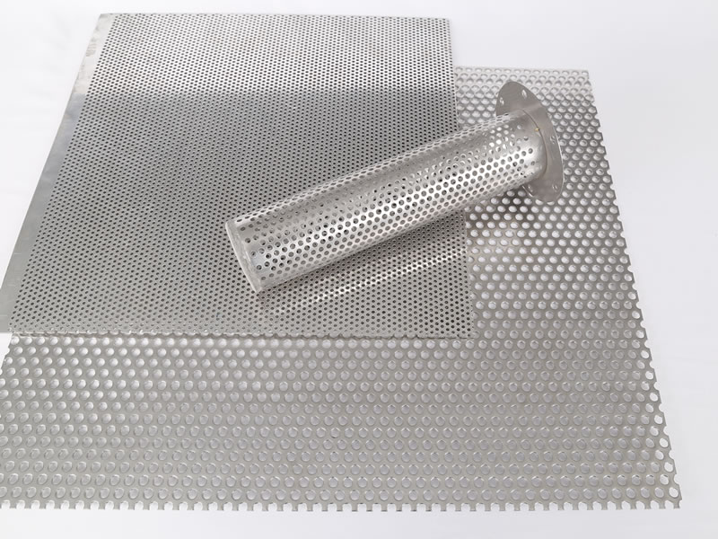 Perforated Mesh: Durable Metal Screens for Filtration & Design