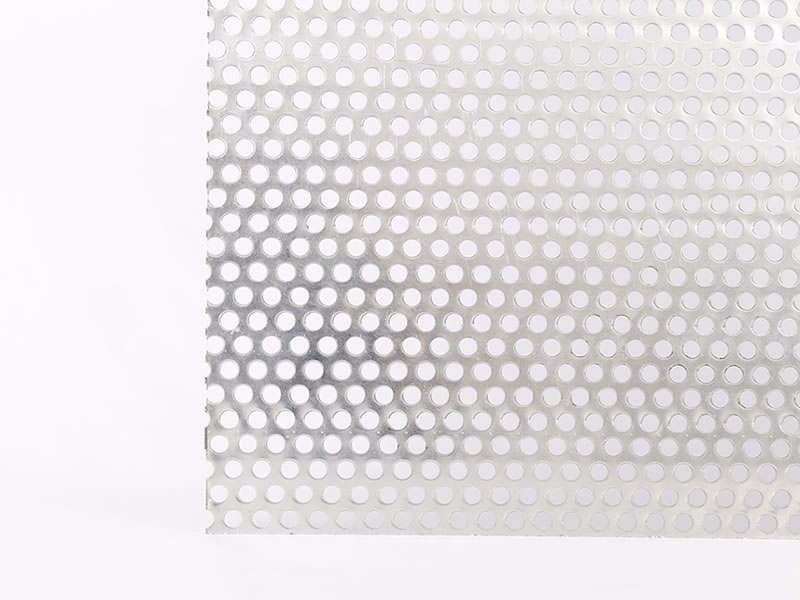 Perforated Mesh: Durable Metal Screens for Filtration & Design
