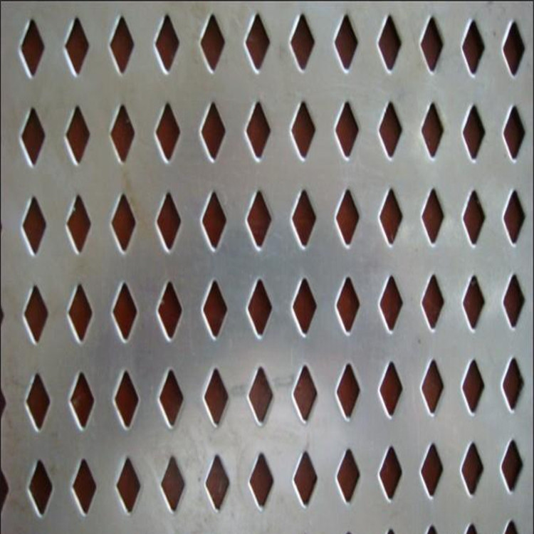 Perforated Mesh: Durable Metal Screens for Filtration & Design