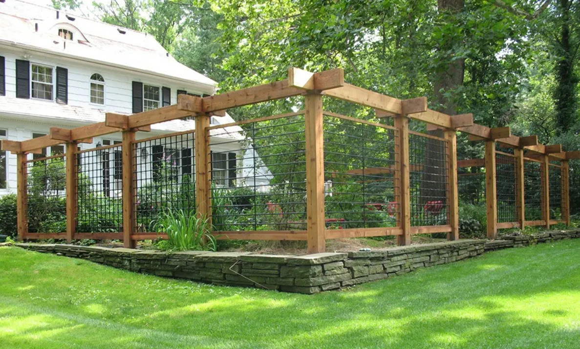 The Courtyard Fence In The Garden
