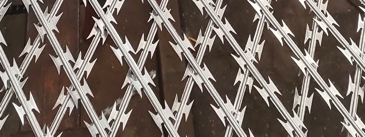 The structure and protective performance of welded razor barbed wire