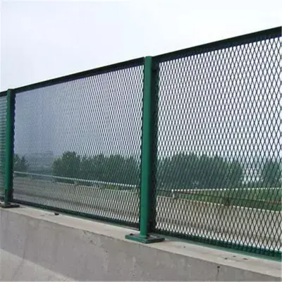 Which metal mesh is better for bridge anti-throwing mesh?