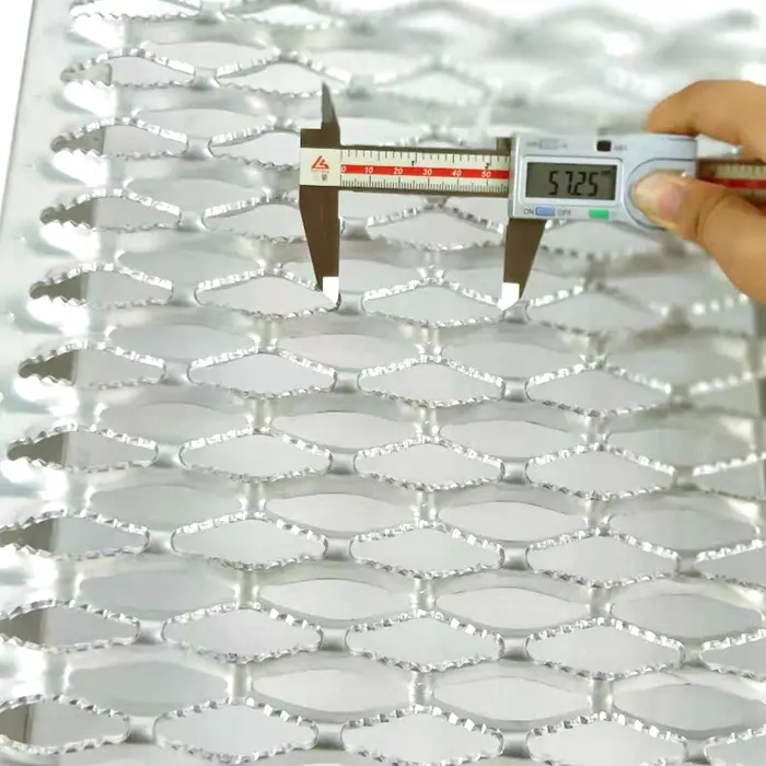 Anti-Slip Punched Stair Nosing Anti Skid Perforated Floor Non Skid Perforated Metal Plate