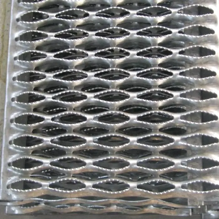 Durable Steel Grating: Heavy Duty Industrial Flooring Solutions