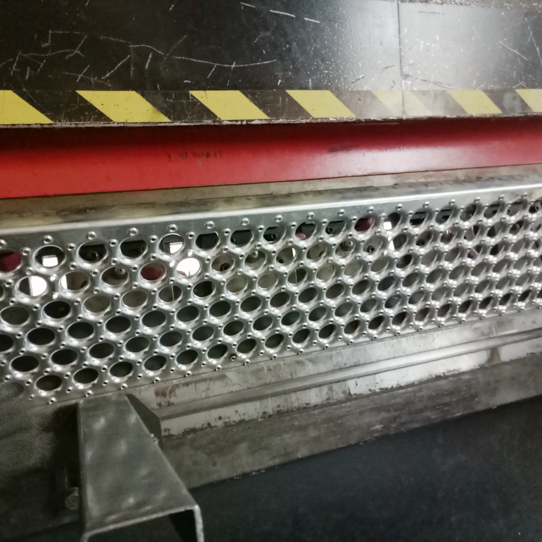 304 Stainless Steel Anti Skid Plate Exporters