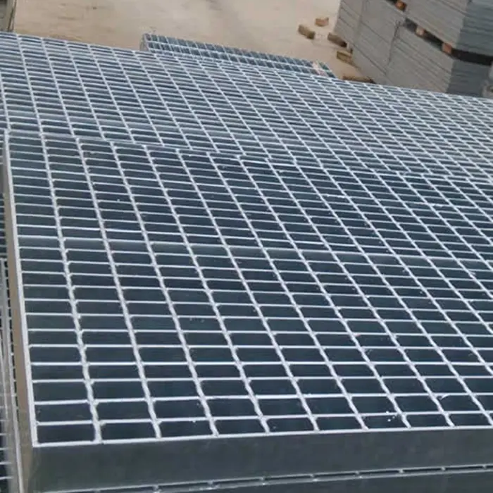 Anti-slip Serrated Drainage Covers 32*5mm Metal Building Construction Materials Steel Grating