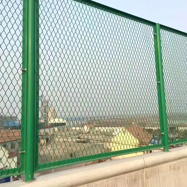 Application and advantages of steel plate mesh anti-glare fence