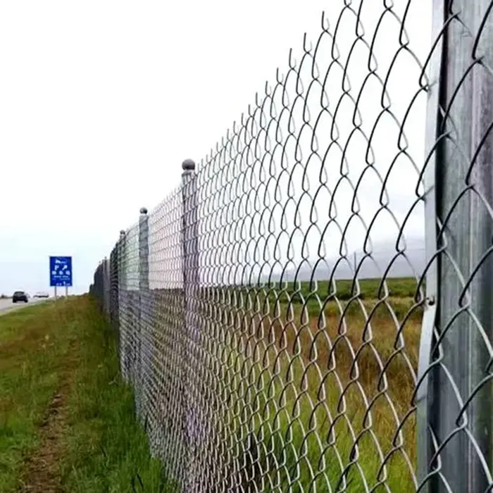 Factory supply portable heavy duty chain link fencing galvanized cyclone wire fence for sale